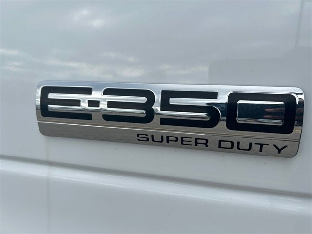 2025 Ford E-350SD Base Cutaway